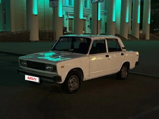 1990 Lada (ВАЗ) 2105, белый, 140000 рублей, вид 3