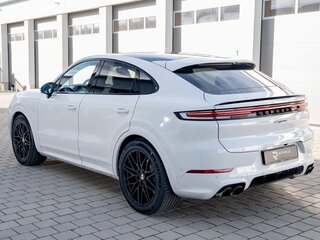 2026 Porsche Cayenne Coupé III Рестайлинг, серый, 17300000 рублей, вид 5