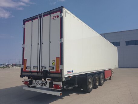 2021 Schmitz Cargobull SKO, белый, 7690000 рублей, вид 3