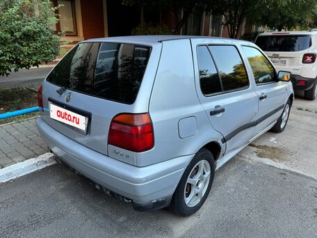 1996 Volkswagen Golf III, серебристый, 150000 рублей, вид 3