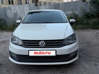 2015 Volkswagen Polo V Рестайлинг, белый, 850000 рублей, вид 2