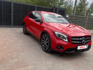 2019 Mercedes-Benz GLA 250 I (X156) Рестайлинг, красный, 3300000 рублей, вид 3