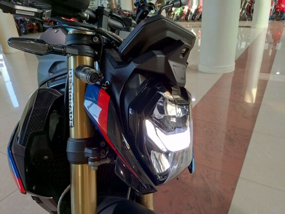 2024 BMW S 1000 R, синий - вид 7