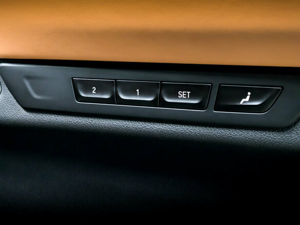 2022 BMW 7 серии Long 730Ld VI (G11/G12) Рестайлинг, чёрный, 6995000 рублей - вид 18