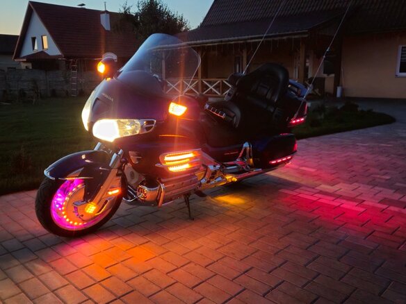 2002 Honda GL 1800 Gold Wing, синий, 630000 рублей - вид 9