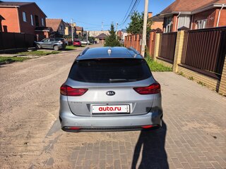 2021 Kia Ceed III, серый, 2400000 рублей, вид 3