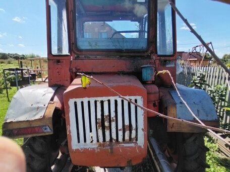 1992 ХТЗ Т-16, красный, 130000 рублей, вид 3
