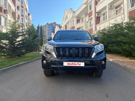 2016 Toyota Land Cruiser Prado 150 Series Рестайлинг 1, чёрный, 3325000 рублей, вид 2