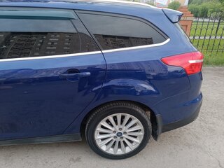 2016 Ford Focus III Рестайлинг, синий, 1350000 рублей, вид 4