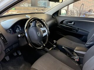 2011 Kia Ceed I Рестайлинг, белый, 990000 рублей, вид 4