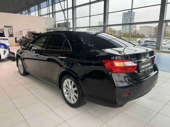 2012 Toyota Camry VII (XV50), чёрный, 1495000 рублей - вид 3