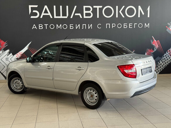 2021 Lada (ВАЗ) Granta I Рестайлинг, серебристый, 695000 рублей - вид 5