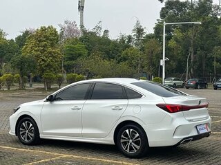 2025 Changan Eado Plus I Рестайлинг, белый, 1283000 рублей, вид 4