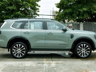 2026 Ford Everest III, серый, 8850429 рублей, вид 3