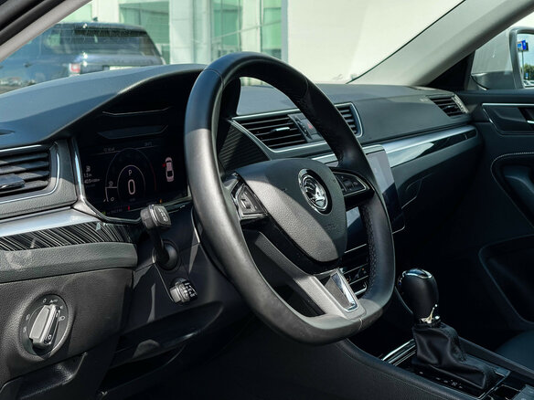 2025 Skoda Superb III Рестайлинг, серый - вид 12
