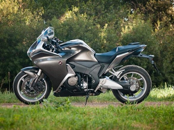2012 Honda VFR 1200, коричневый, 1199999 рублей