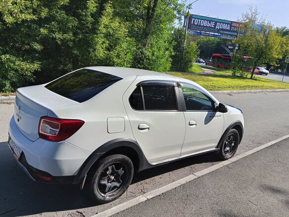 2021 Renault Logan Stepway II Рестайлинг, белый, 1029000 рублей - вид 2