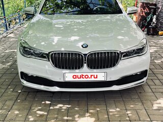 2016 BMW 7 серии 740d xDrive VI (G11/G12), белый, 3800000 рублей, вид 4