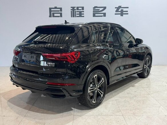 2022 Audi Q3 35 TFSI II (F3), чёрный - вид 3