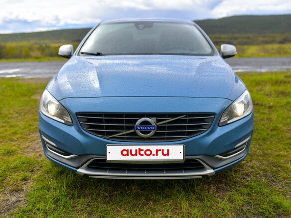 2013 Volvo S60 II Рестайлинг, синий, 1900000 рублей - вид 1