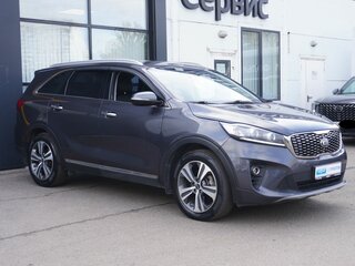 2018 Kia Sorento III Prime Рестайлинг, серый, 2655000 рублей, вид 3