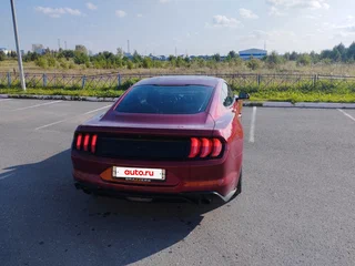 2018 Ford Mustang VI Рестайлинг, красный, 2050000 рублей, вид 5