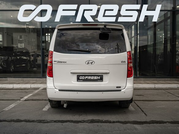 2012 Hyundai Grand Starex I, белый, 2220000 рублей - вид 3
