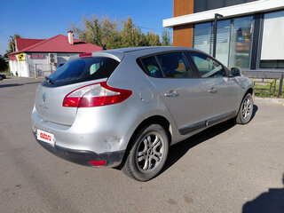 2010 Renault Megane III, серебристый, 520000 рублей, вид 4
