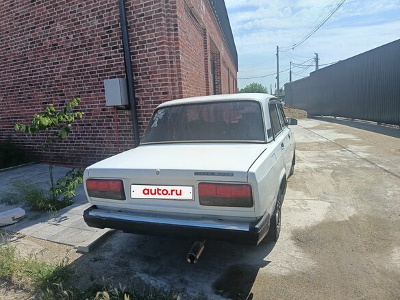 2006 Lada (ВАЗ) 2107, белый, 160000 рублей - вид 3