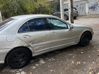 2000 Mercedes-Benz C-Класс 200 II (W203), серебристый, 199999 рублей, вид 4