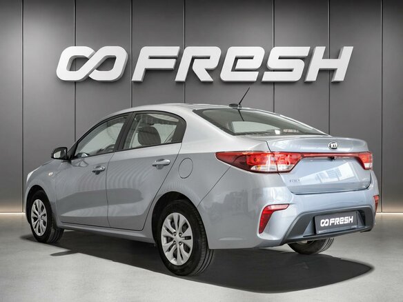 2019 Kia Rio IV, серый, 1520000 рублей - вид 1