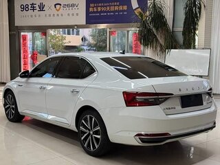 2024 Skoda Superb IV, белый, 4028421 рублей, вид 5