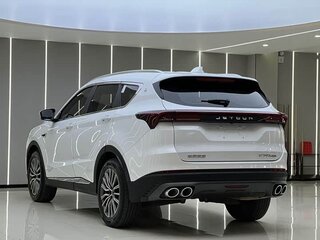 2023 Jetour X70+ I, белый, 1350000 рублей, вид 4