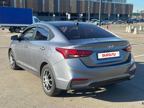 2018 Hyundai Solaris II, серый, 1270000 рублей - вид 4