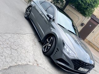 2020 Hyundai Sonata VIII (DN8), серый, 2390000 рублей, вид 3