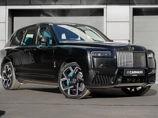 2025 Rolls-Royce Cullinan Black Badge I Рестайлинг (Series II), чёрный, 59990000 рублей, вид 2