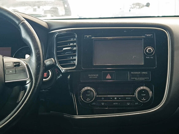 2016 Mitsubishi Outlander III Рестайлинг 2, чёрный - вид 17