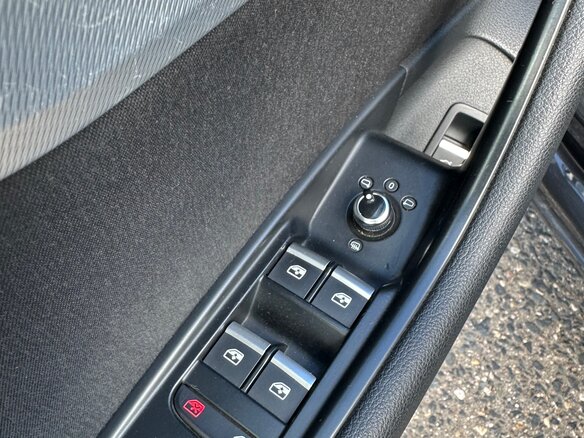 2015 Audi A4 V (B9), чёрный, 1475000 рублей - вид 12