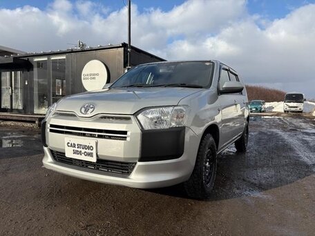 2023 Toyota Probox I Рестайлинг, серебристый, 1070000 рублей, вид 3