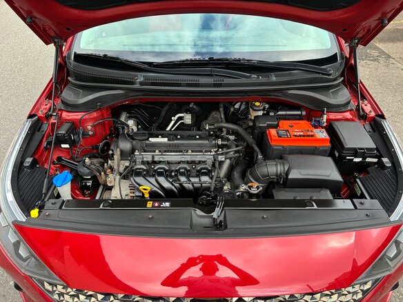 2021 Hyundai Solaris II Рестайлинг, красный, 1500000 рублей - вид 18