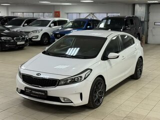 2018 Kia Cerato III Рестайлинг (Classic), белый, 1050000 рублей, вид 1