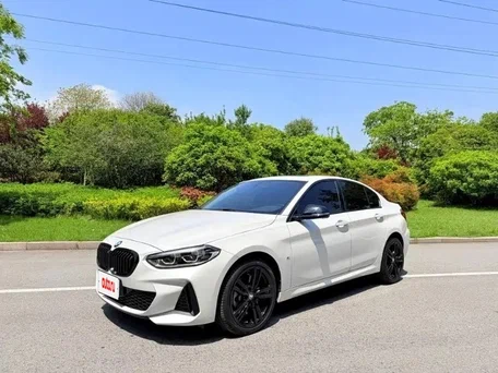2022 BMW 1 серии 120i III (F52) Рестайлинг, белый, 1750000 рублей, вид 1