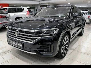2019 Volkswagen Touareg III, чёрный, 4650000 рублей, вид 1