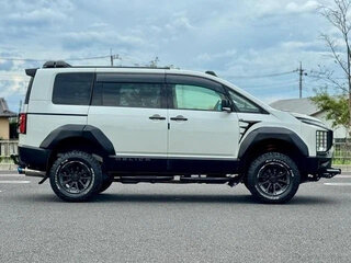 2022 Mitsubishi Delica D:5 I Рестайлинг, белый, 2530007 рублей, вид 5