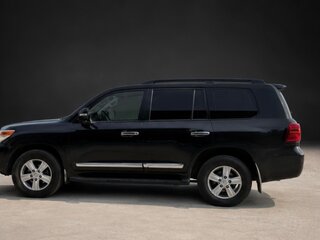 2013 Toyota Land Cruiser 200 Series Рестайлинг 1, чёрный, 3700000 рублей, вид 2