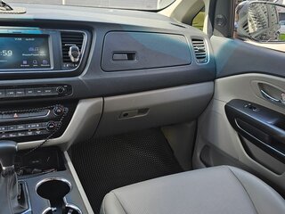 2019 Kia Carnival III, чёрный, 2600000 рублей, вид 3