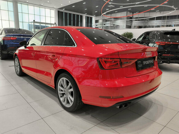 2013 Audi A3 III (8V), красный, 1250000 рублей - вид 6