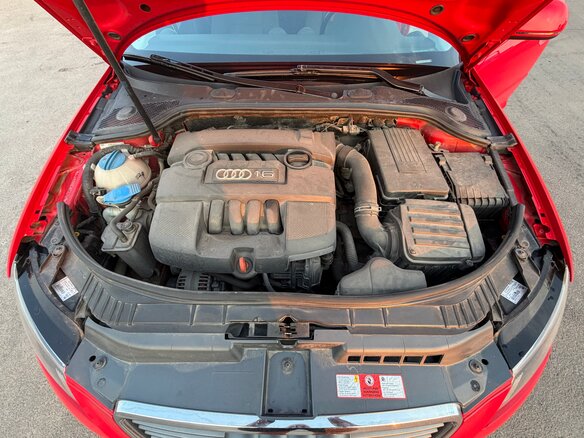 2009 Audi A3 II (8P) Рестайлинг 2, красный, 859000 рублей - вид 24