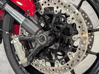 2025 Ducati Monster 937, красный, 1220000 рублей, вид 2