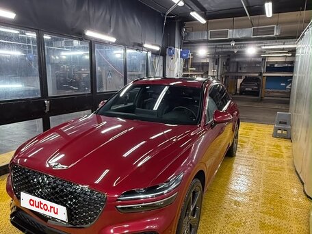 2021 Genesis GV70 I, красный, 7304000 рублей, вид 3